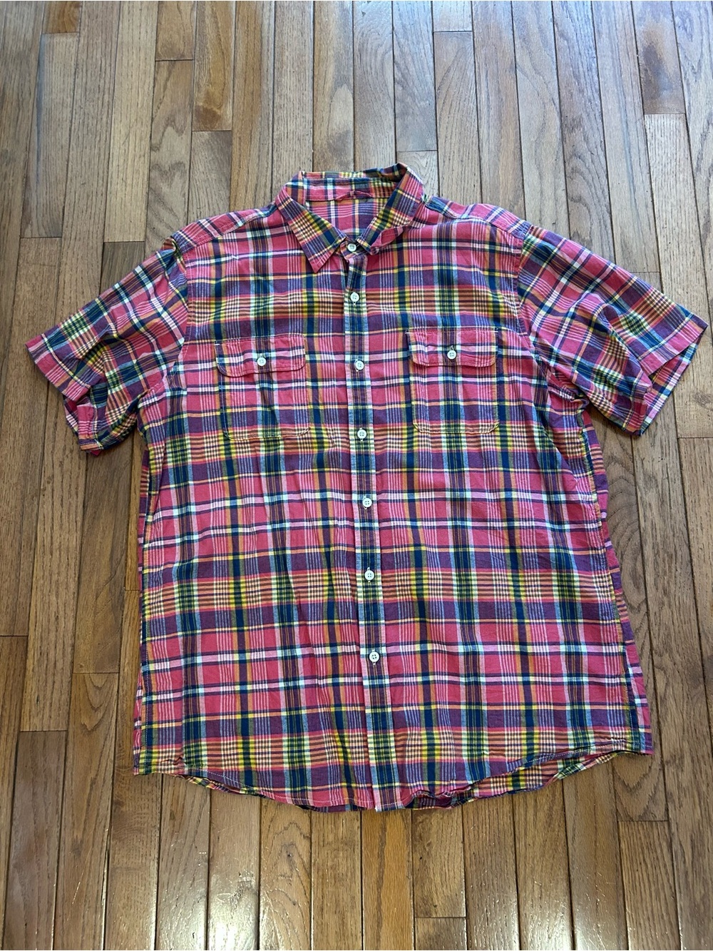 AEO Pink Plaid Short-Sleeve Button-Up Shirt